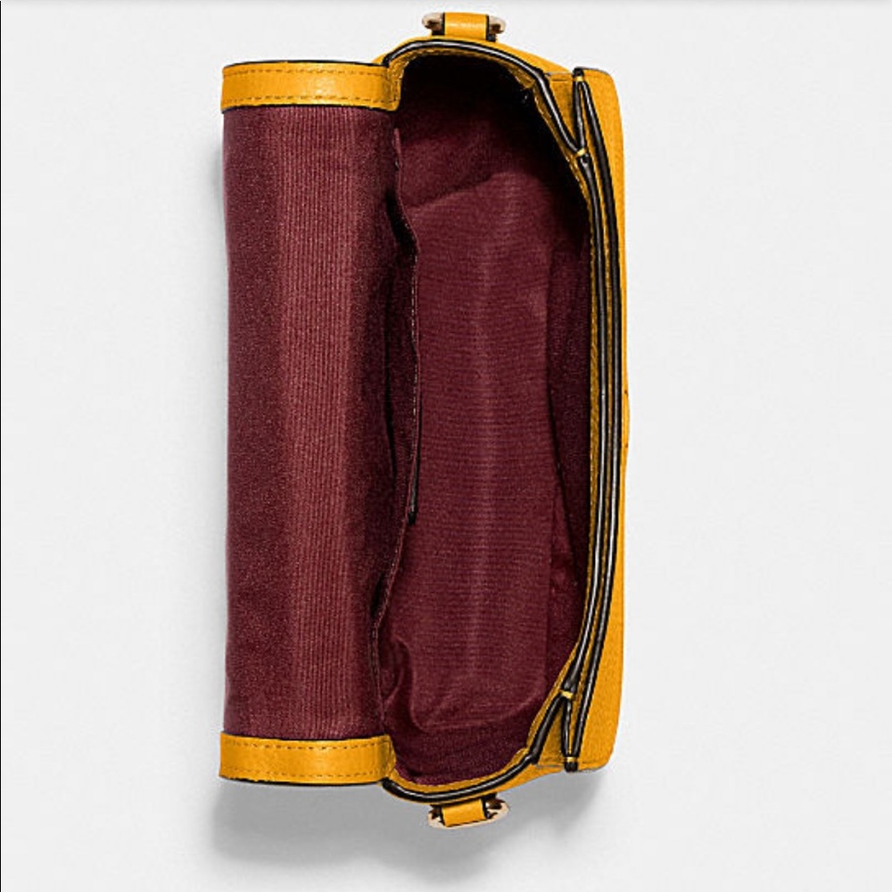Coach Saddle Bag With Horse And Carriage Crossbody Bag 
Gold/Ochre/Vintage - Picture 6 of 11